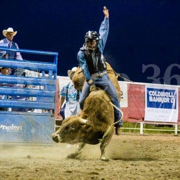 Meet your Posher, Cj - Picture 1 of 1